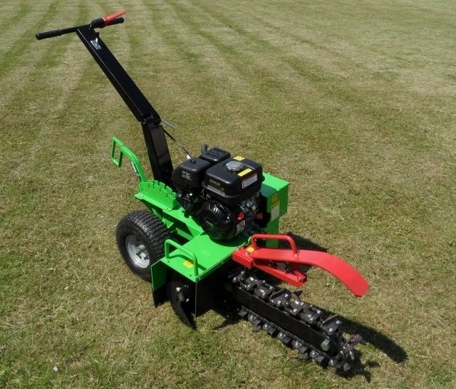 Ręczna koparka łańcuchowa Laski TR 50 praca w ogrodzie